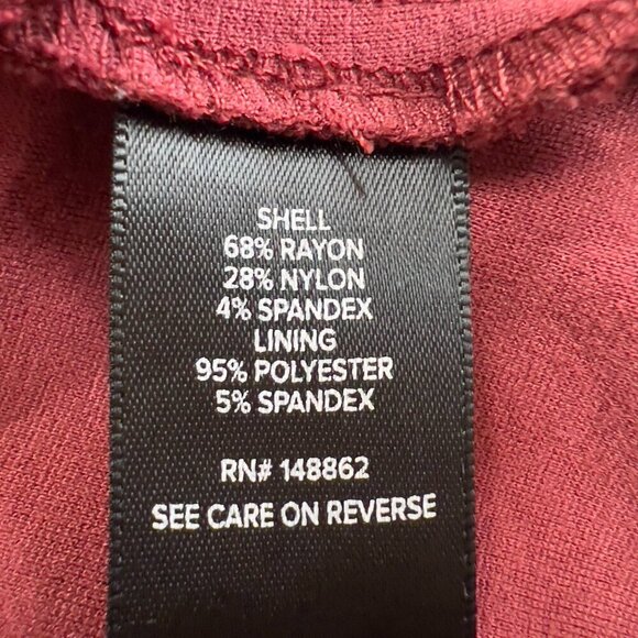 Torrid Women's Chelsea Studio Luxe Ponte Burgundy Blazer Size 00 - Picture 8 of 9